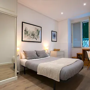 Apartment Donostia, A Pocos Pasos De La Playa De La Concha., San Sebastian